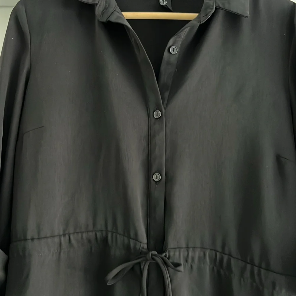 Forever 21 dress black button down dress with tie waist - Picture 4 of 7